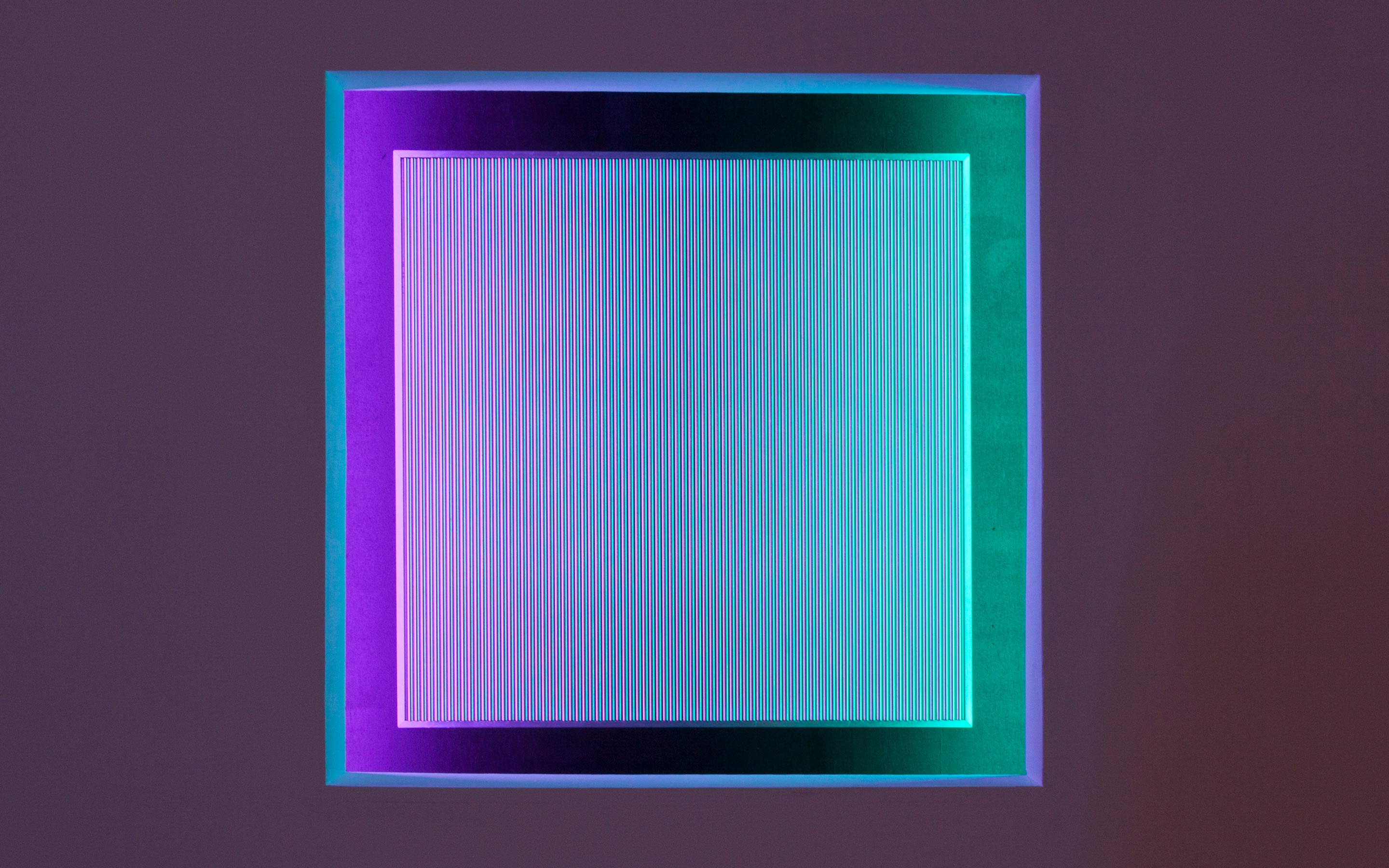 01-chromatic-oscillation-in-steel-haberdashery-w-slideshow