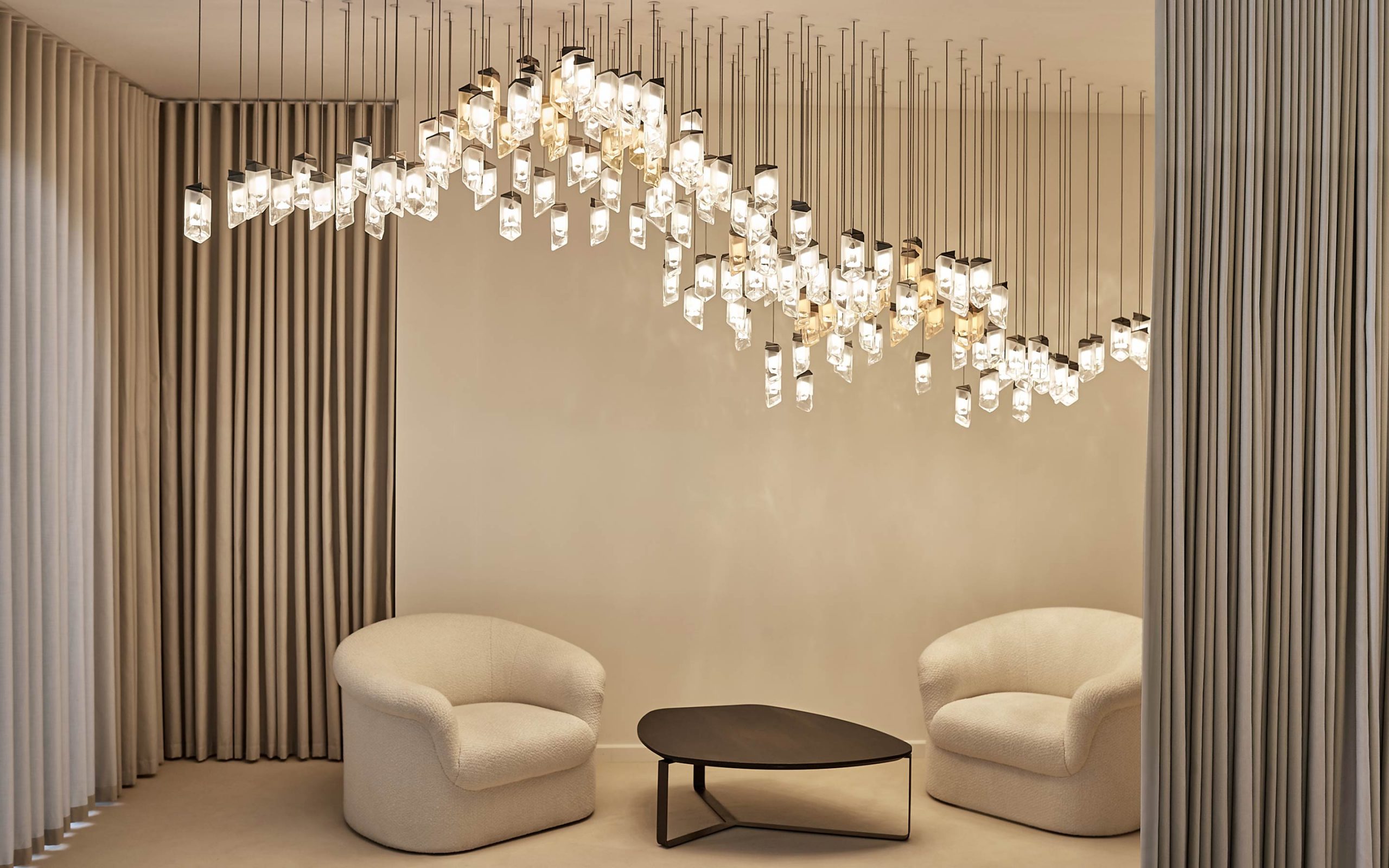 Crystalline-Custom-Formation-150-Haberdashery-17749_v3-slideshow